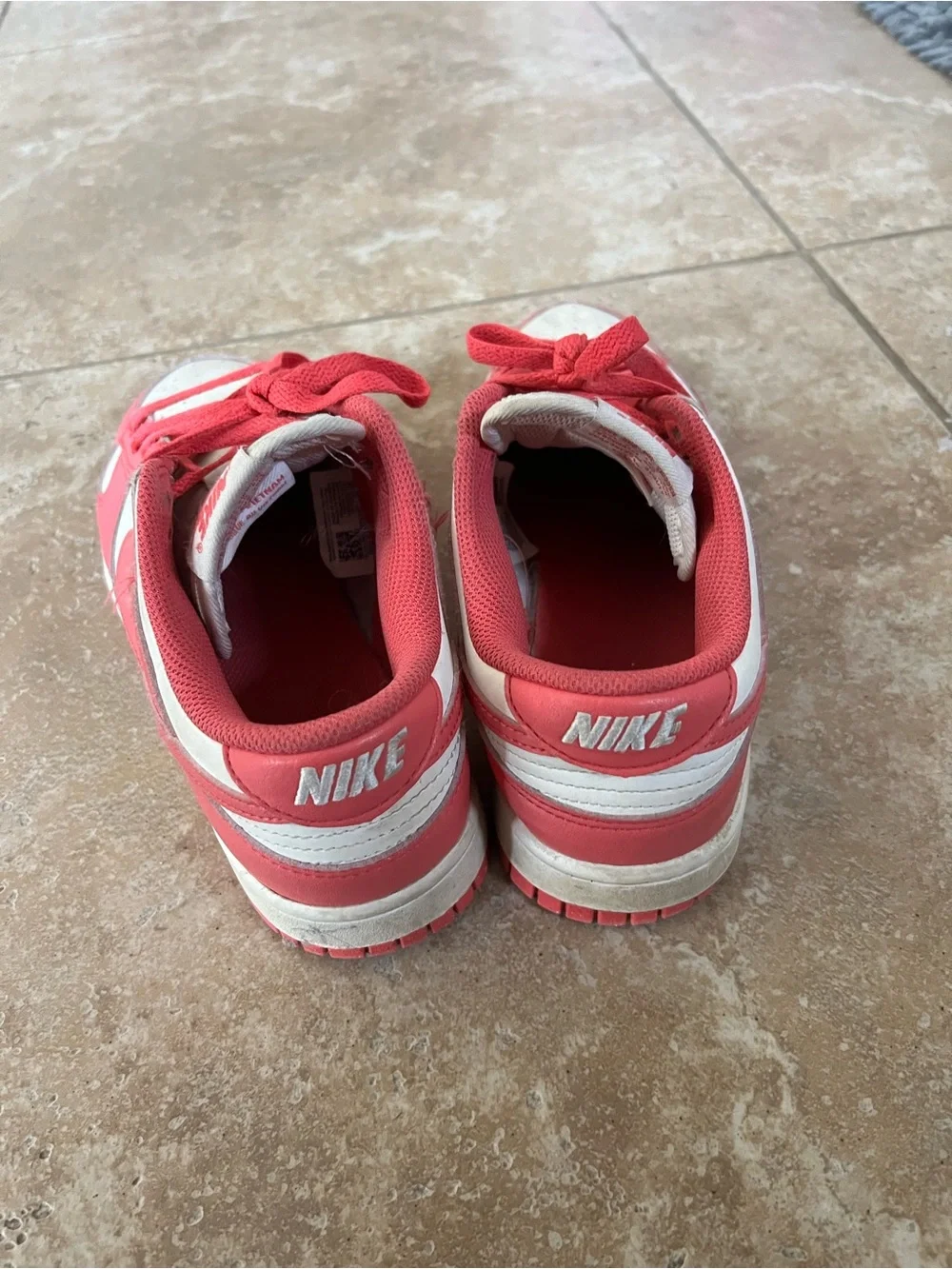 Nike low top